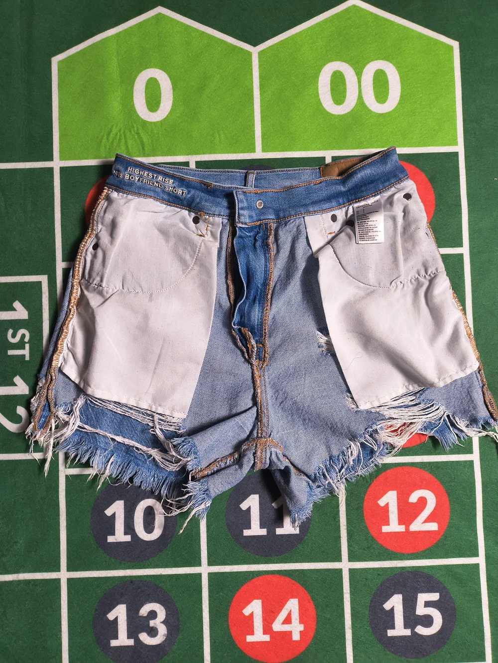 American Eagle Highest Rise 90s Boyfriend Short Women's 2 Distressed Denim Short
